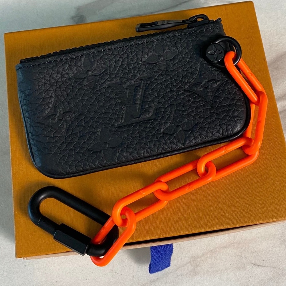 Louis Vuitton Black Pouch cle- Taurillon Leather